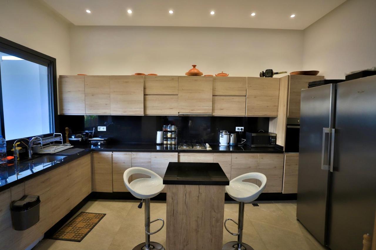 Moon House Villa Ville Nouvelle ภายนอก รูปภาพ