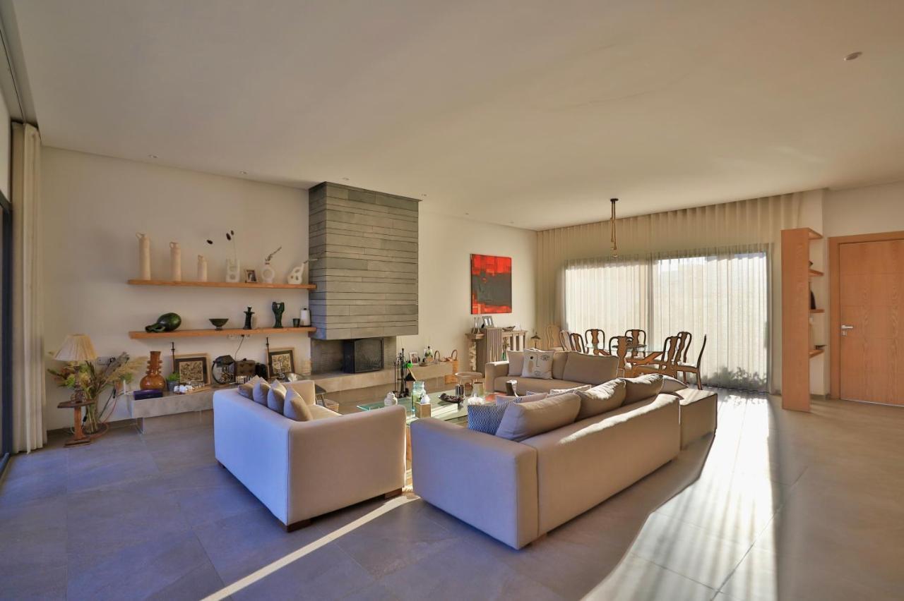 Moon House Villa Ville Nouvelle ภายนอก รูปภาพ