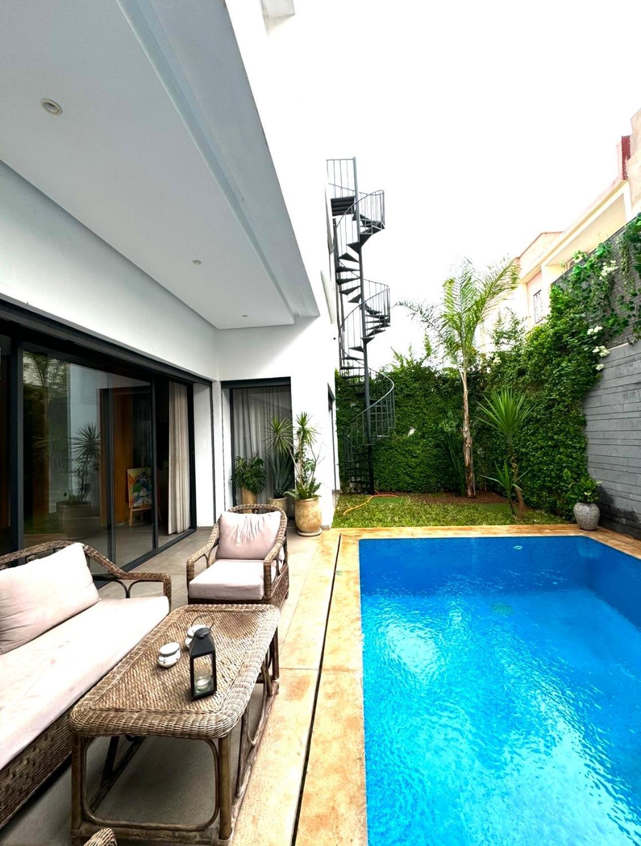 Moon House Villa Ville Nouvelle ภายนอก รูปภาพ